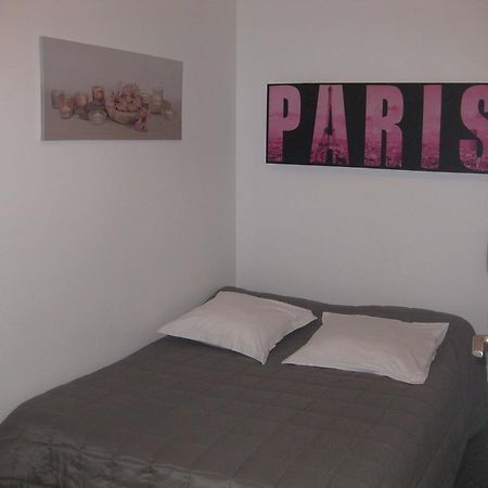 Hotel Le Monopole Reims Zimmer foto